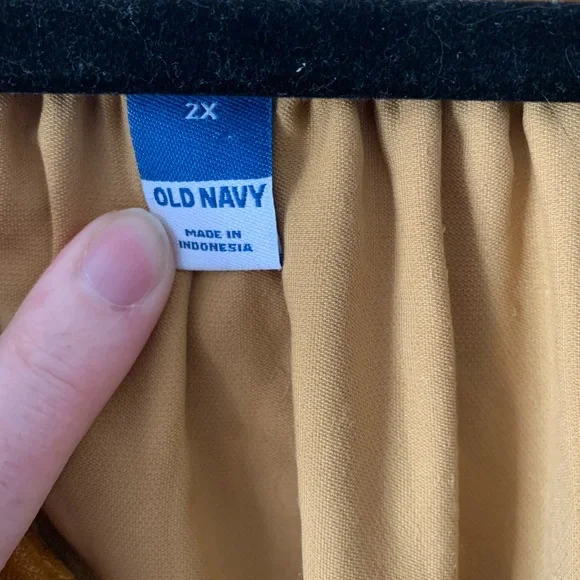 Old Navy velvety top - Picture 3 of 5